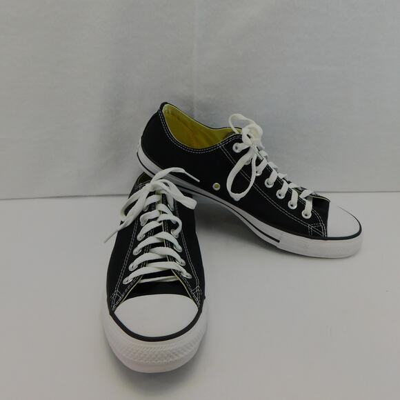 Converse Black Unisex Chuck Taylor All Star Men's Size 10 Womens Size 12 New - Picture 2 of 10